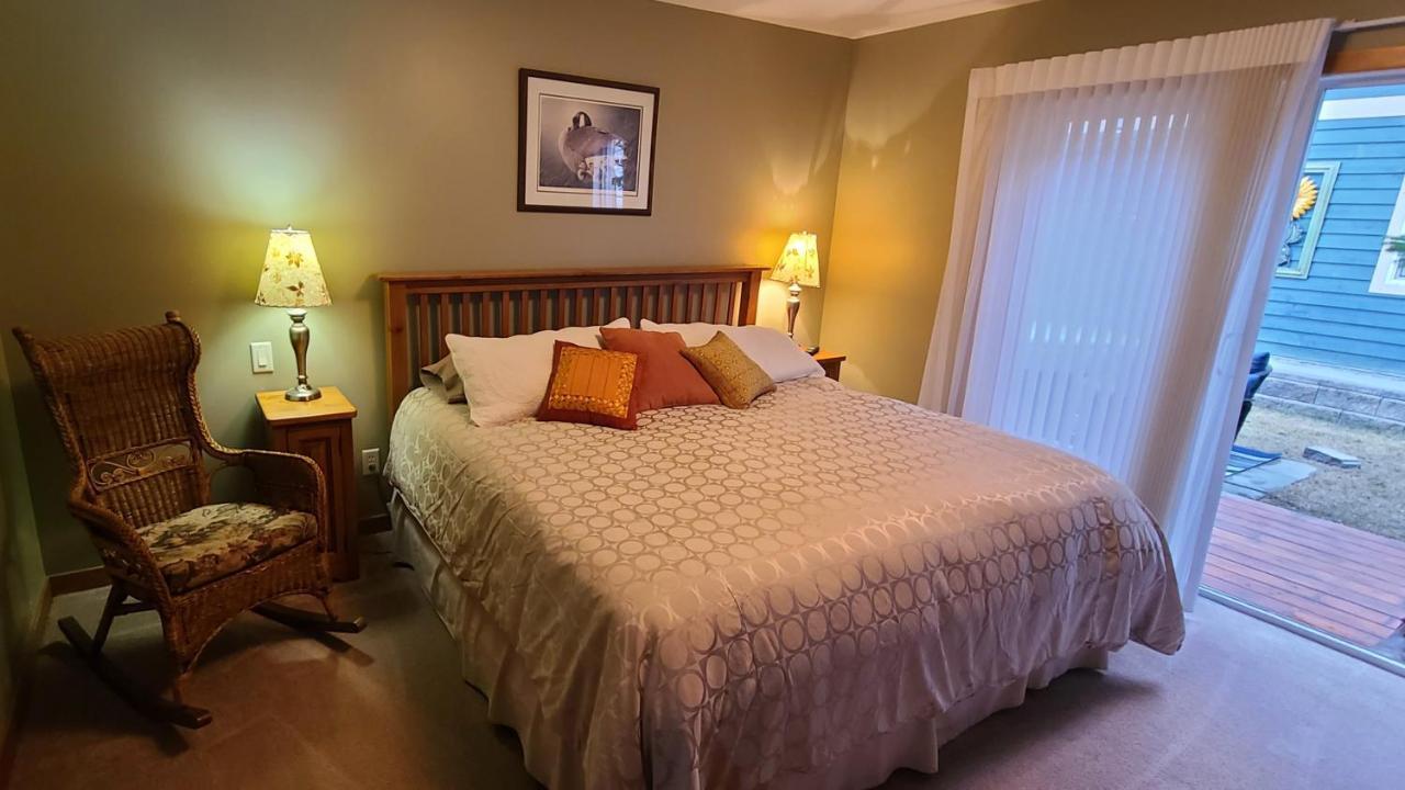 King Room with Balcony
